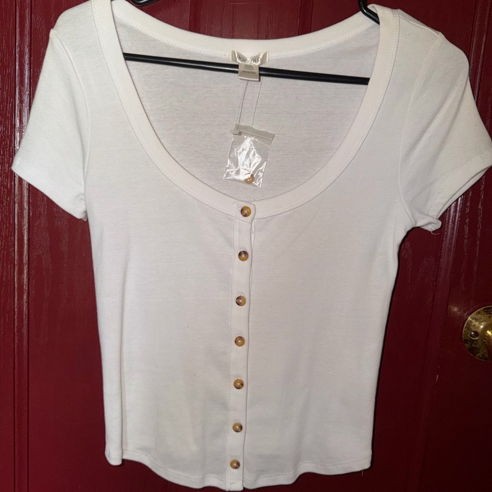 Bozzolo White Short-Sleeve Button Front Scoop Neck Top